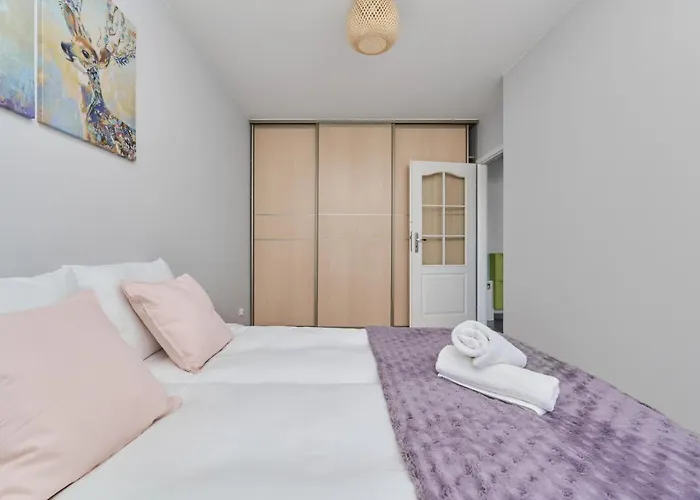 Appartamento Peaceful For 4 Guests With Balcony By Renters Breslavia