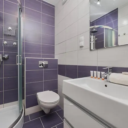 Apartament Peaceful For 4 Guests With Balcony By Renters Wrocław